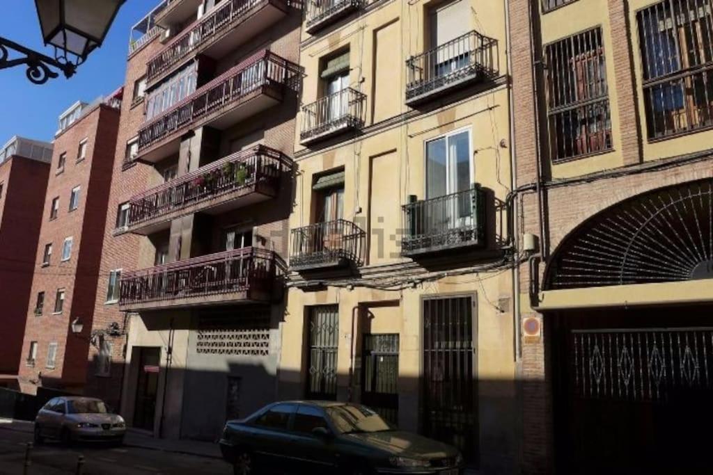 San Bernabe, Apartamento Para 2 En Las Vistillas Junto A Metro Puerta De Toledo Madrid Kültér fotó