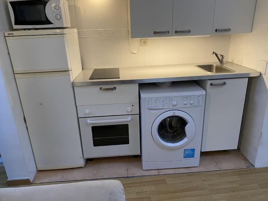 San Bernabe, Apartamento Para 2 En Las Vistillas Junto A Metro Puerta De Toledo Madrid Kültér fotó